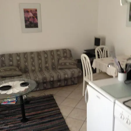 D&d Apartment